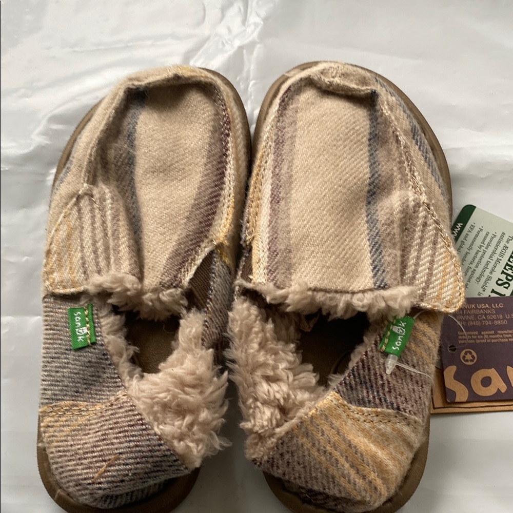 Kids Cozy Plaid Slip-On Slippers sz11